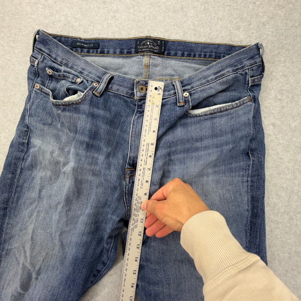 Lucky Brand 410 Athletic Fit Mens Jeans 36x30 Medium Wash Blue Tapered Leg Denim - Picture 5 of 10